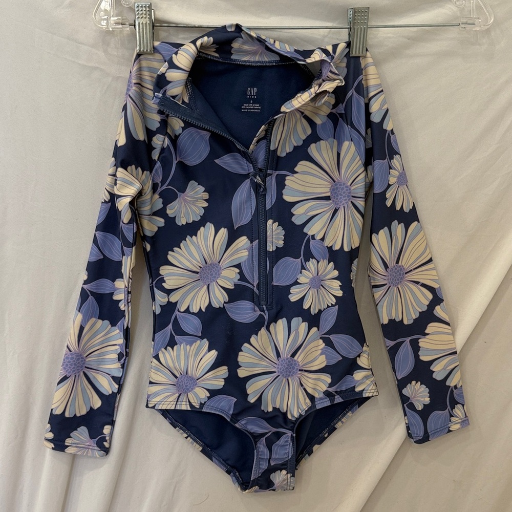 Gap Kids Long Sleeve Full Zip RashGuard Swimsuit 1 Piece Blue Floral NWOT sz sml